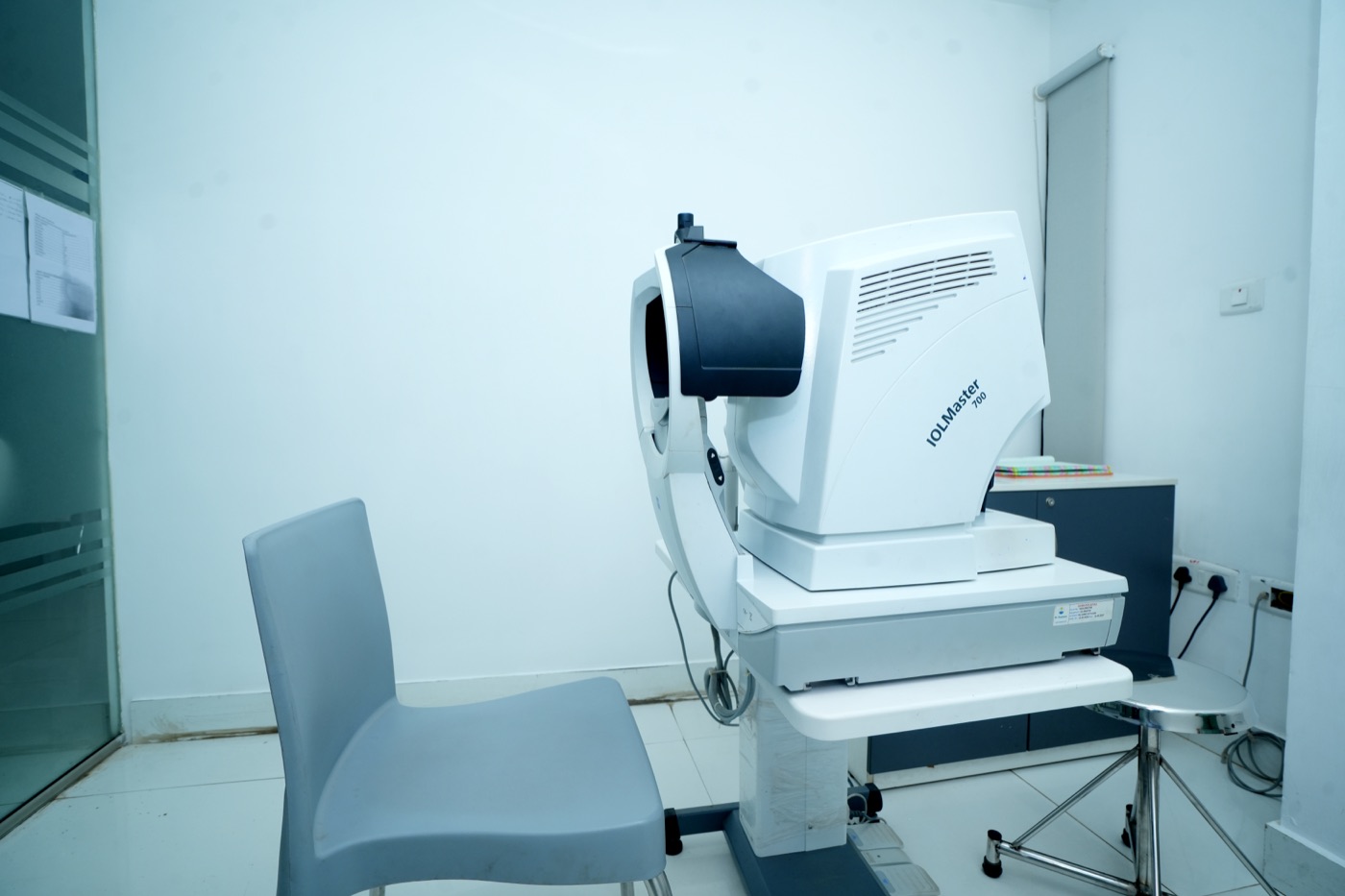 Diagnostic imaging room at the IOL clinic
